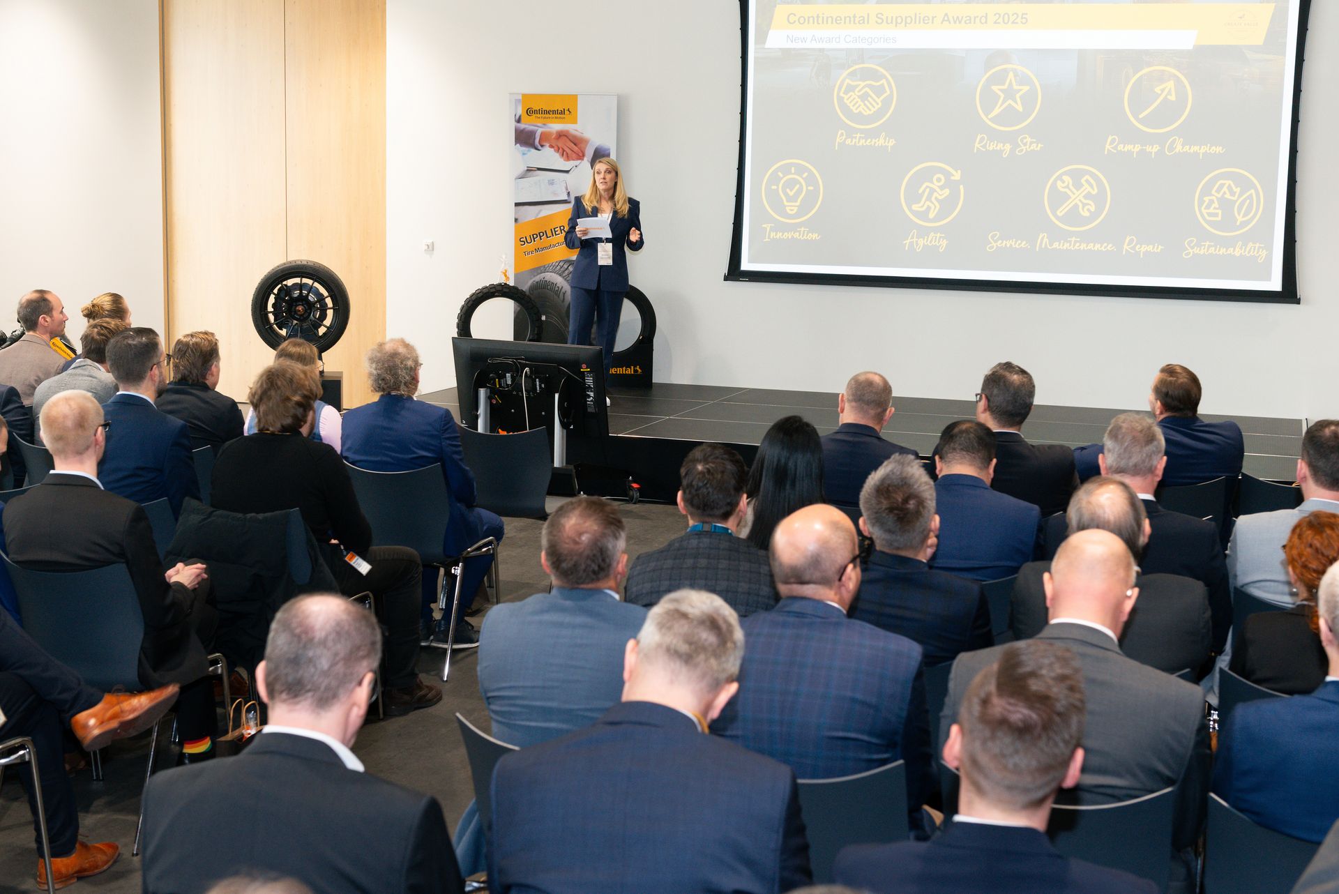 Verkündung der Gewinner der Continental Supplier Awards.