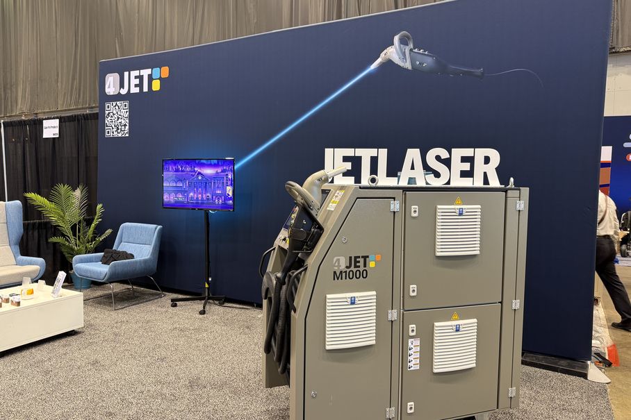 Photo of the 4JET booth at FABTECH.
