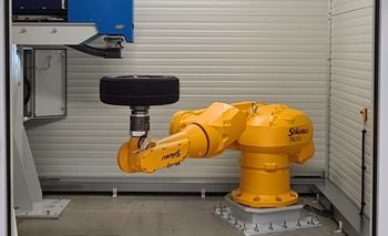 Laser-Prototypingmaschine für die Reifenentwicklung mit JENscan® Tire Technologie