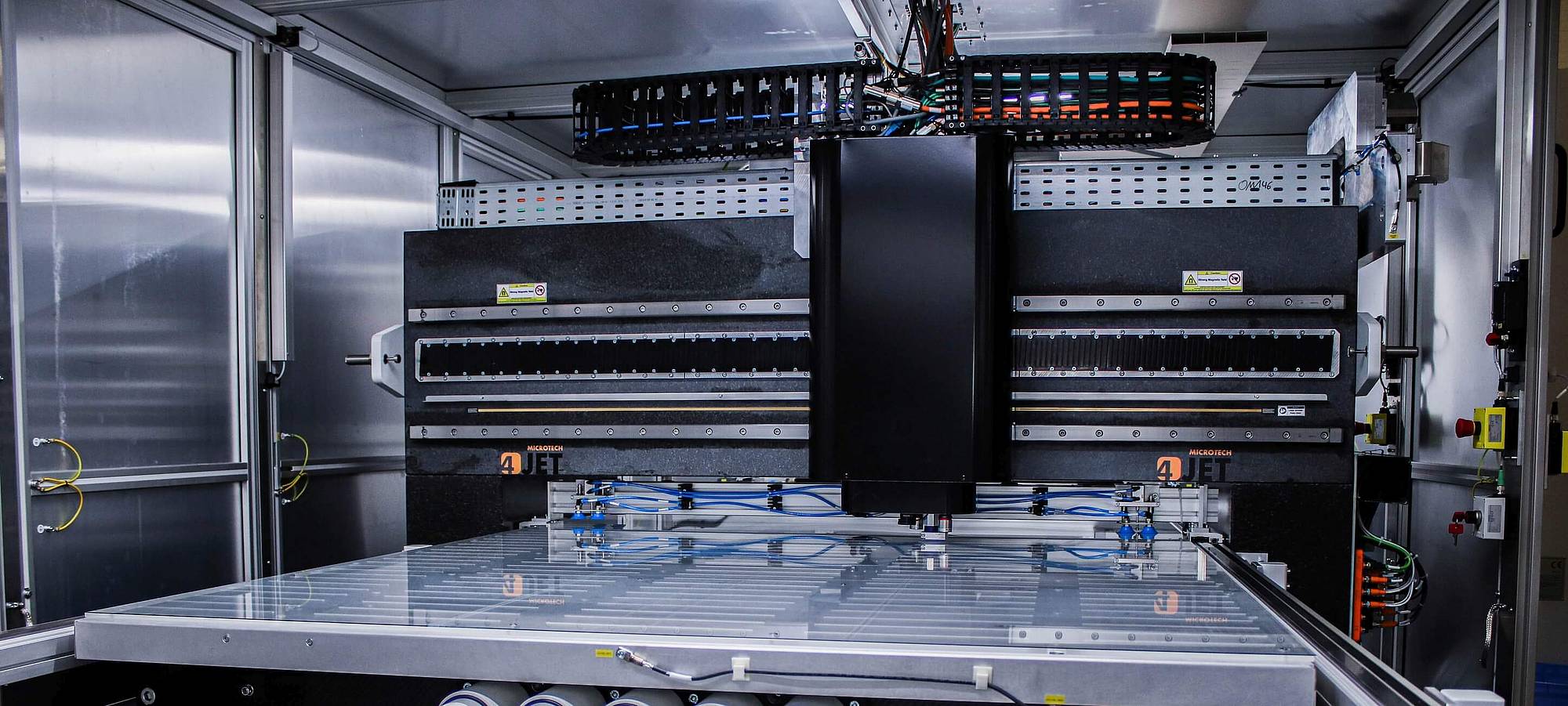 Pearl M-VLIS – The machine solution for glass volume structuring Pearl M-VLIS – The machine solution for glass volume structuring