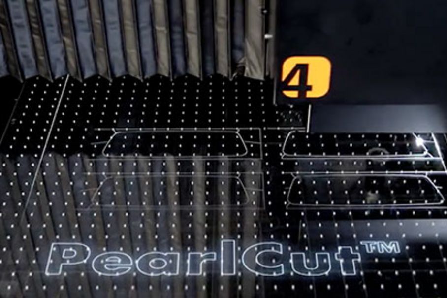 [Translate to Englisch:] TWIN – High Precision Laser Processing System