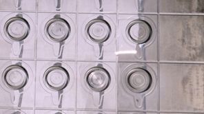 Formenreinigung: 4-5 cm²/s mit 200 W System