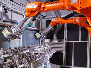 Komplexe Oberflächenreinigung, Strukturierung und Klebevorbereitung mittels SCANYWHERE