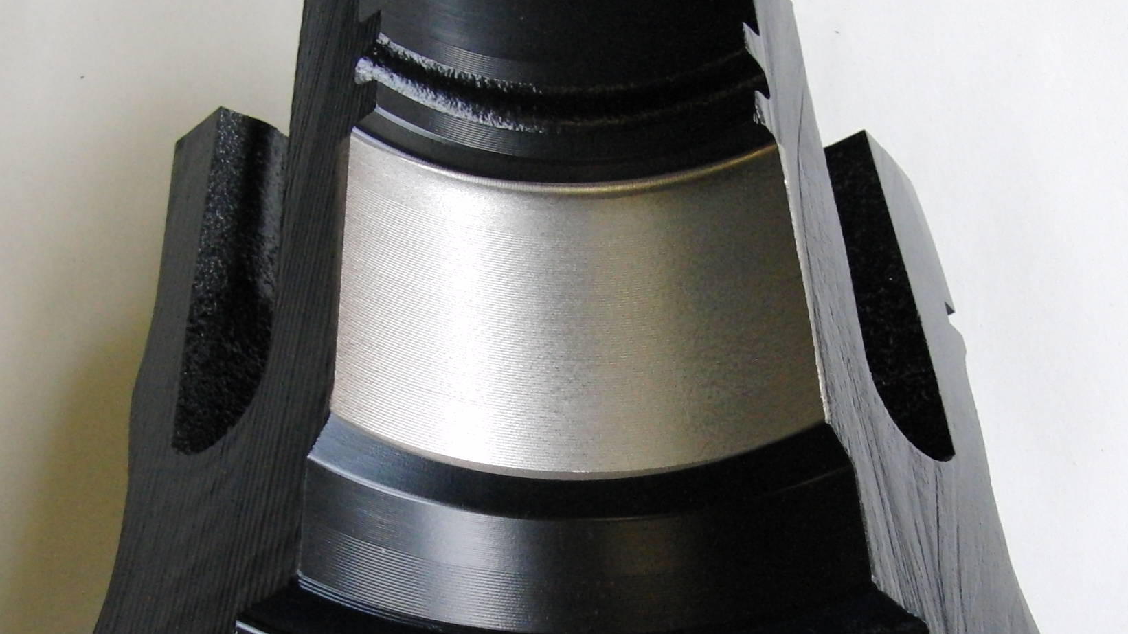 Demasked area of a bearing shell Demasked area of a bearing shell