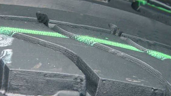 Tire produced in dirty mold Tire produced in dirty mold