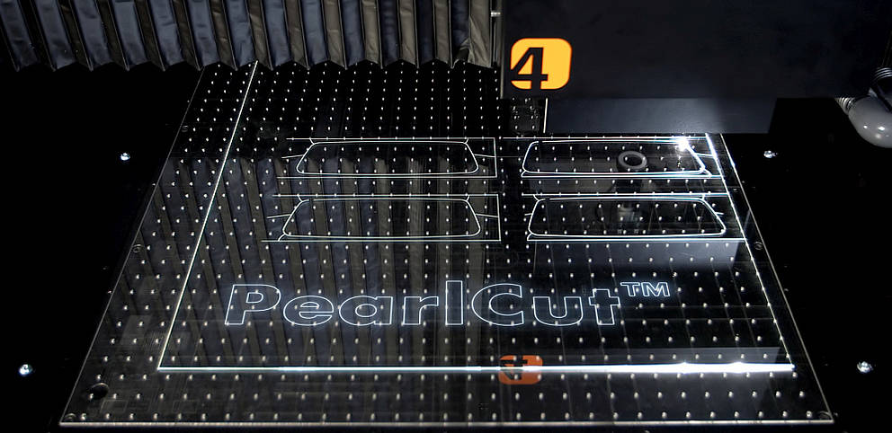 Cutting of free form displays with PearlCut for mass production