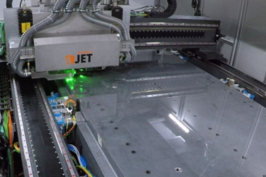 [Translate to Englisch:] TWIN XL – The Giant in Laser Micromachining