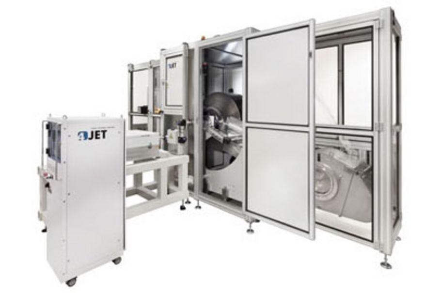 [Translate to Englisch:] New R2R System for Laser Processing Flexible Solar Cells