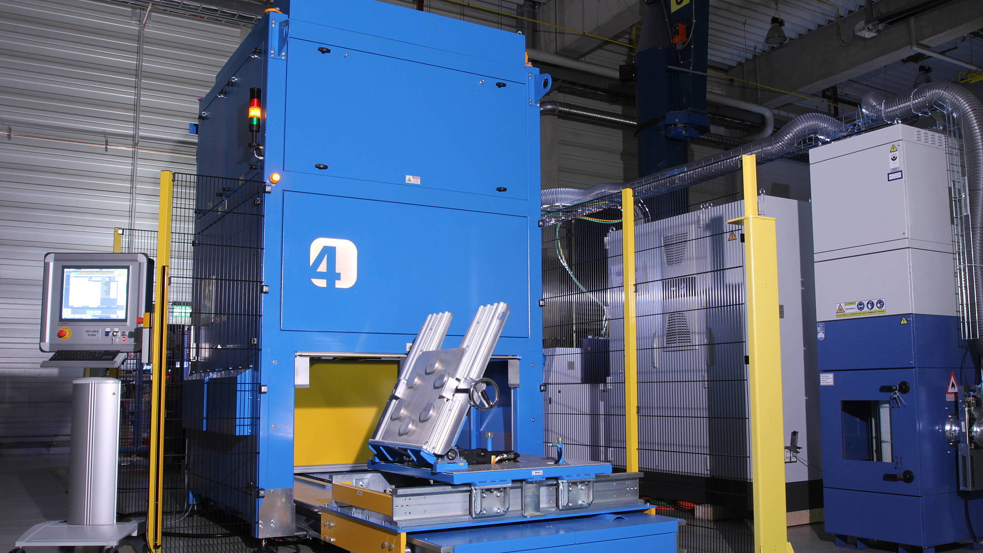 SMCS - Stationäres System zur Laser-Formenreinigung SMCS - Stationäres System zur Laser-Formenreinigung